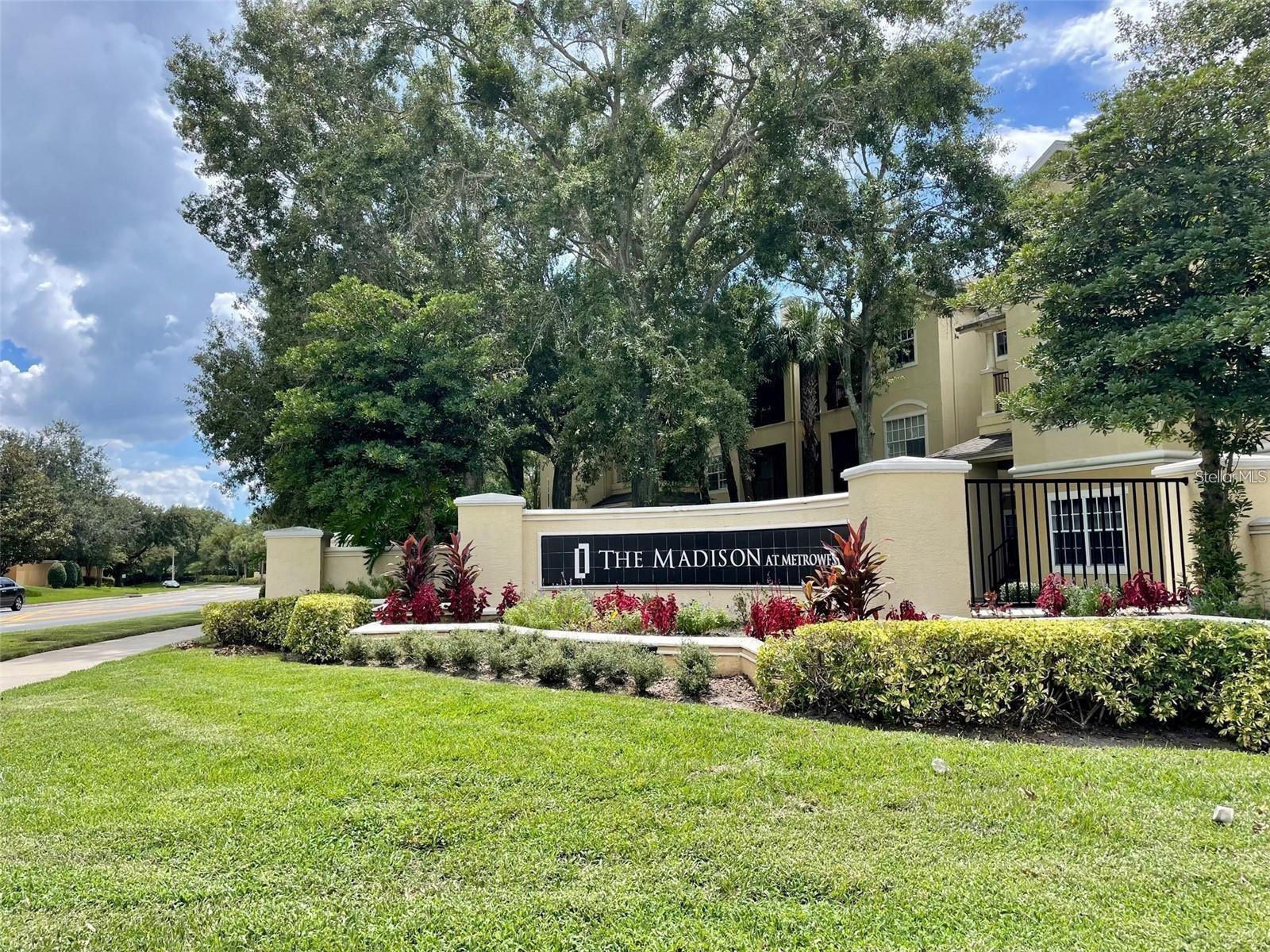 Image 21 of 26 For 2652 Robert Trent Jones Drive 525