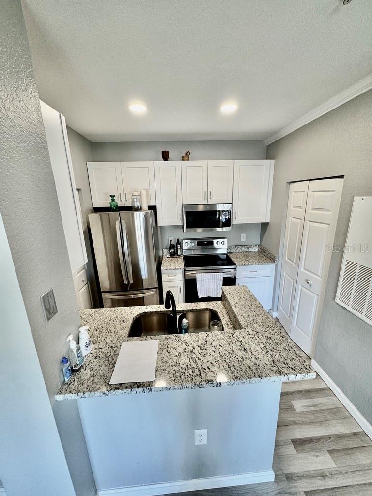 Image 9 of 26 For 2652 Robert Trent Jones Drive 525