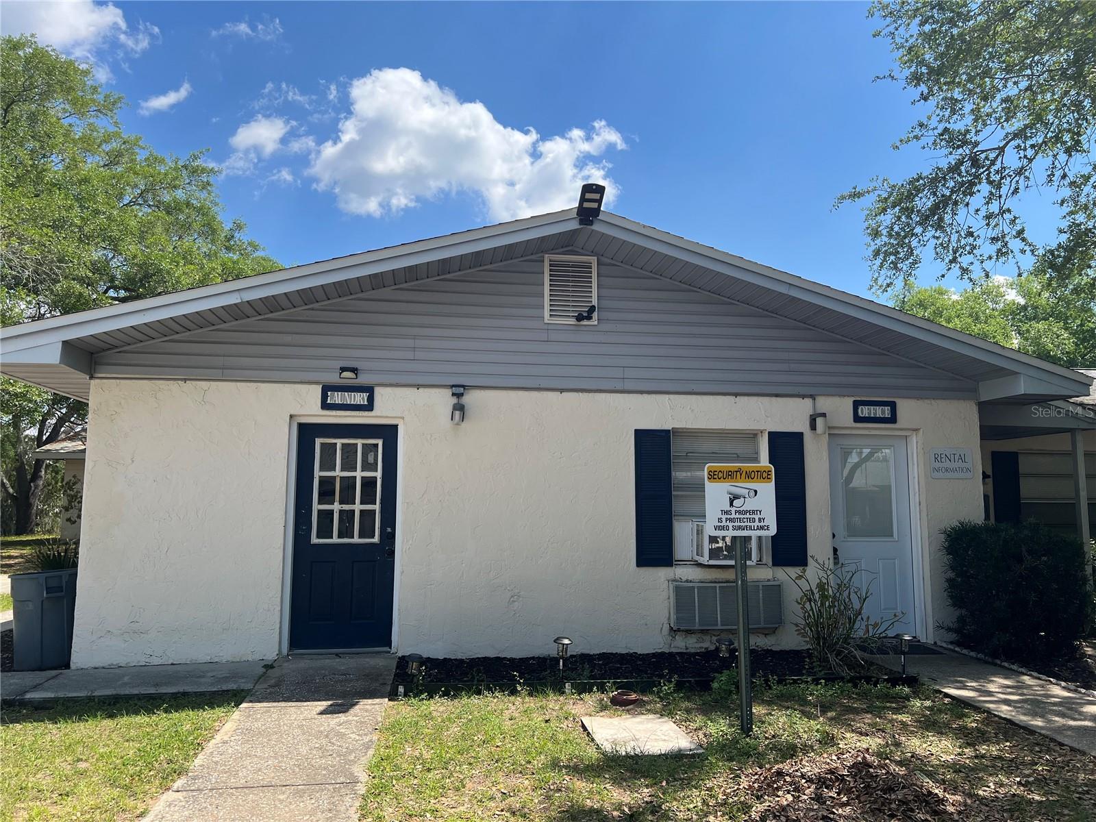 Image 2 of 15 For 1000 Caroline Street