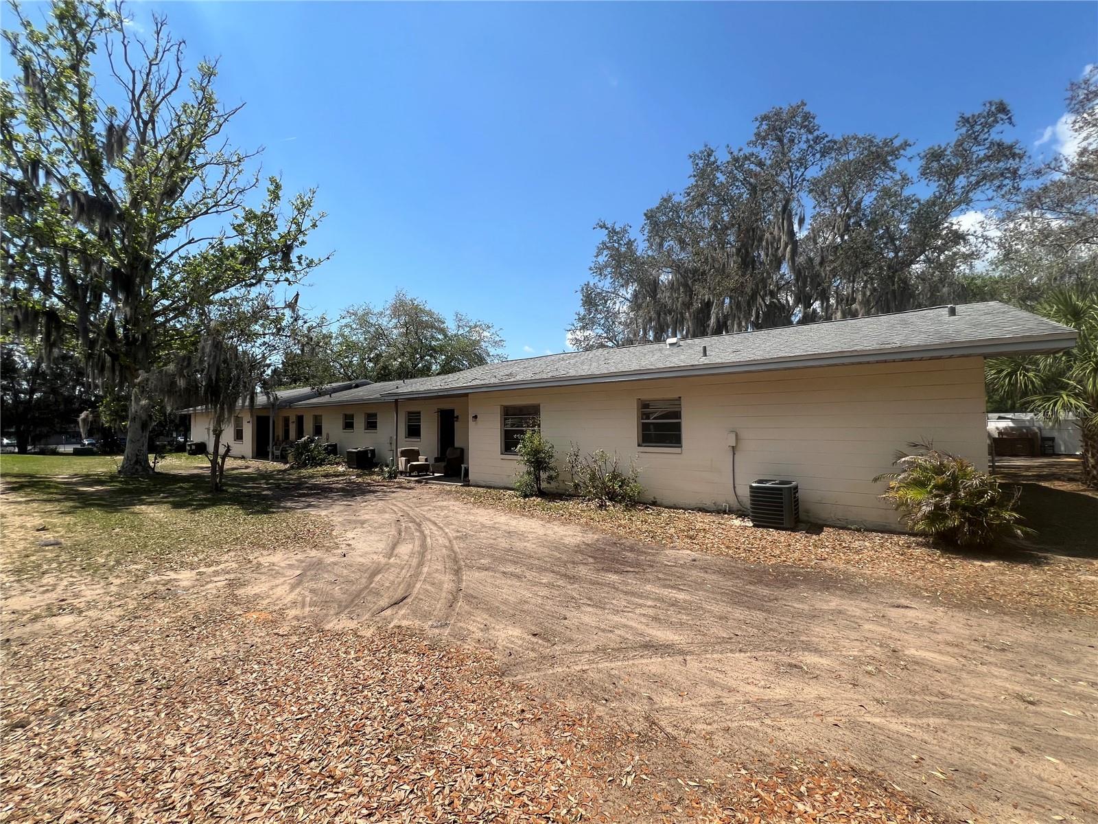 Image 8 of 15 For 1000 Caroline Street