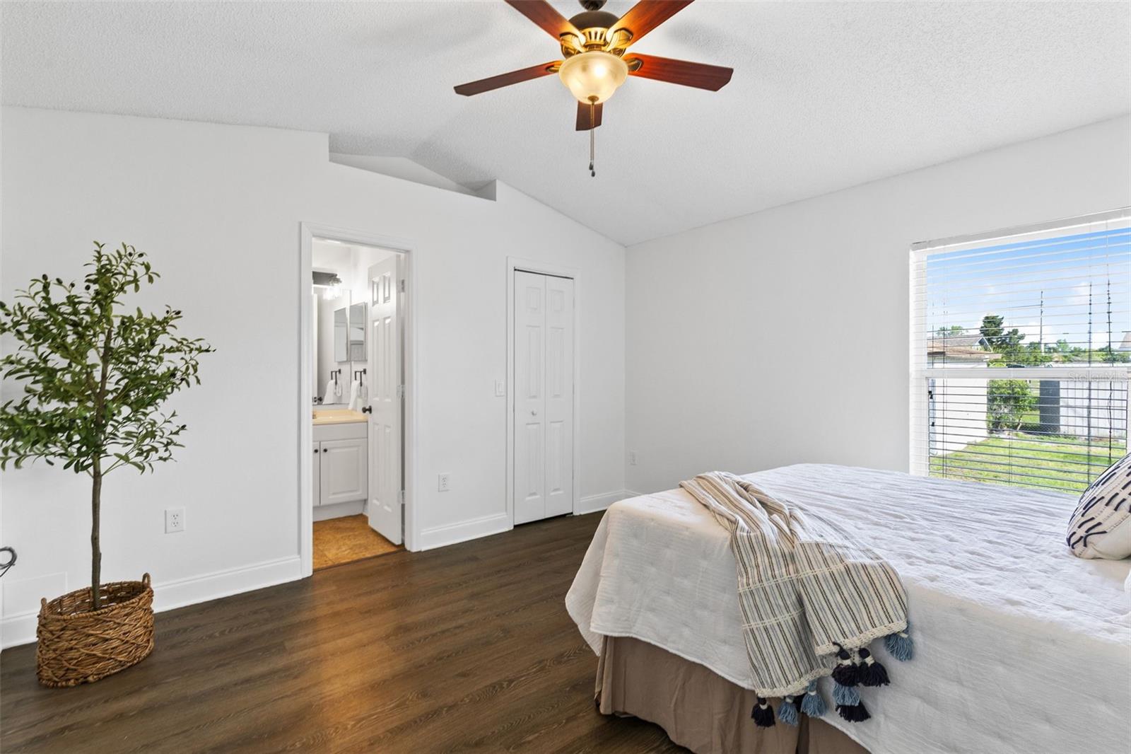 Image 11 of 31 For 3024 Kirkland Street