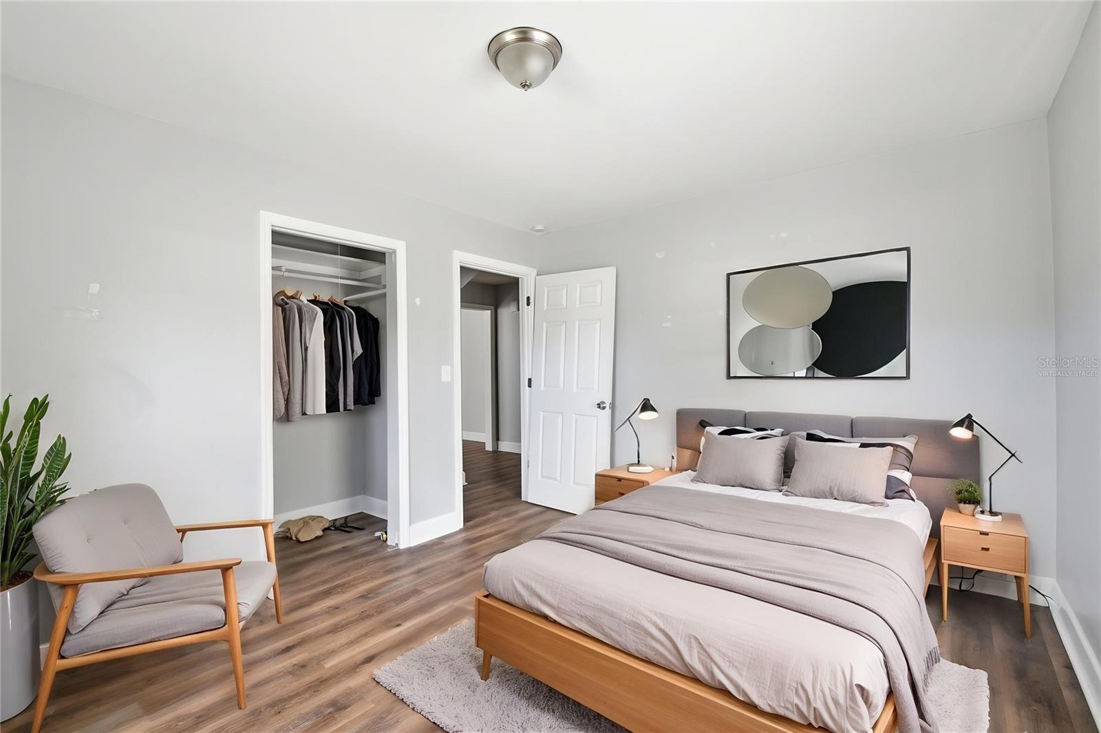 Image 11 of 51 For 2513 16th Avenue W