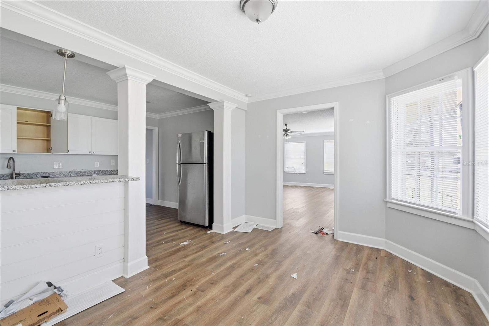 Image 19 of 51 For 2513 16th Avenue W