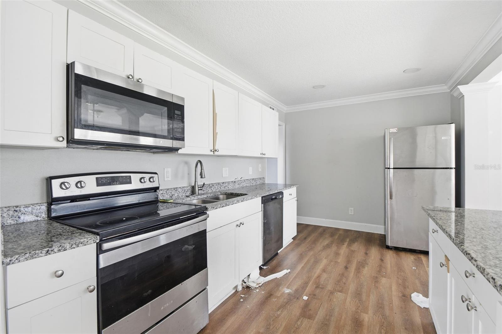 Image 21 of 51 For 2513 16th Avenue W