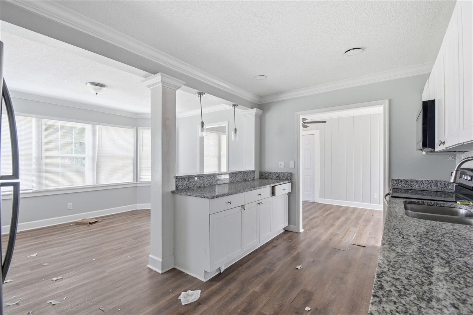 Image 25 of 51 For 2513 16th Avenue W