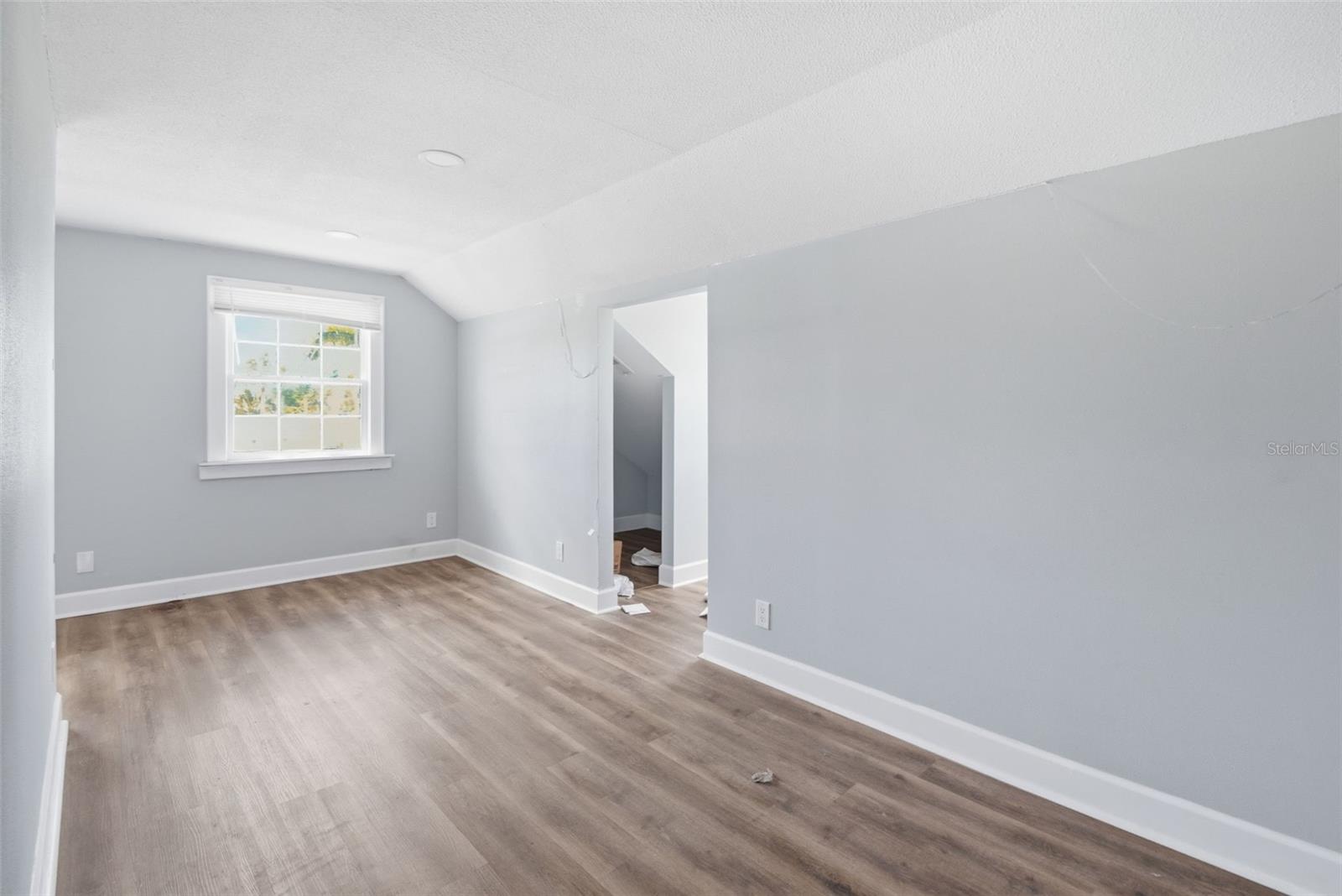 Image 26 of 51 For 2513 16th Avenue W