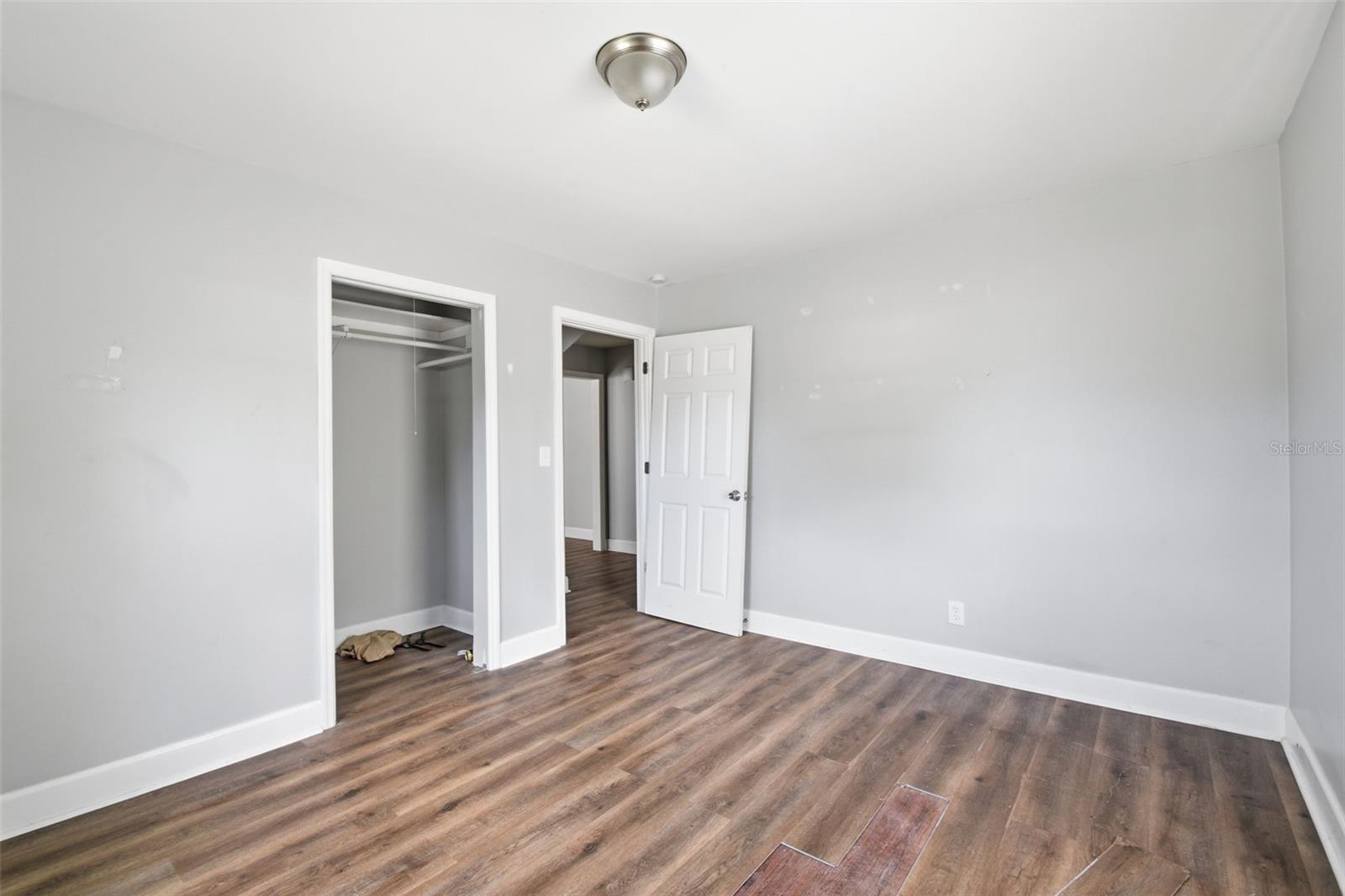 Image 37 of 51 For 2513 16th Avenue W