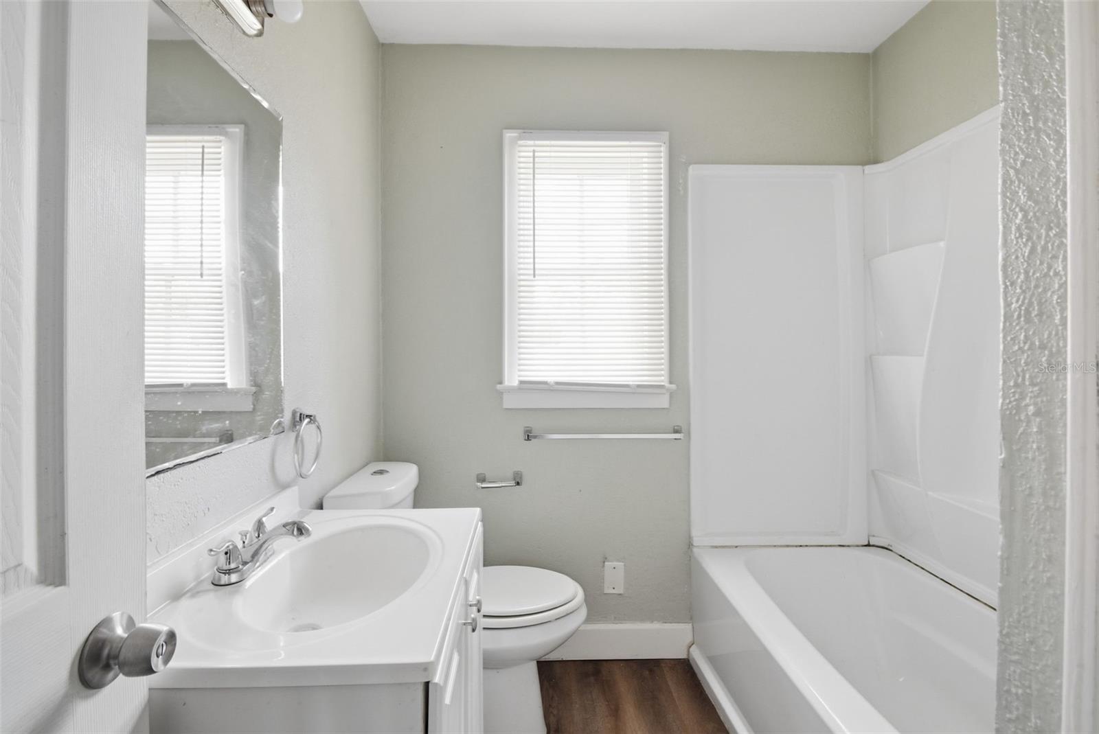 Image 46 of 51 For 2513 16th Avenue W