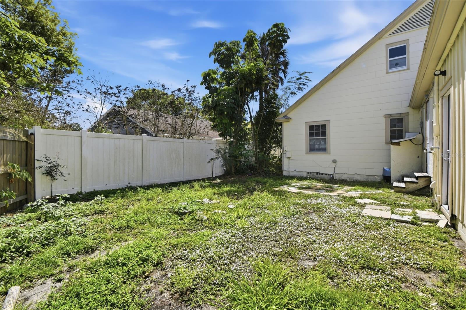 Image 47 of 51 For 2513 16th Avenue W