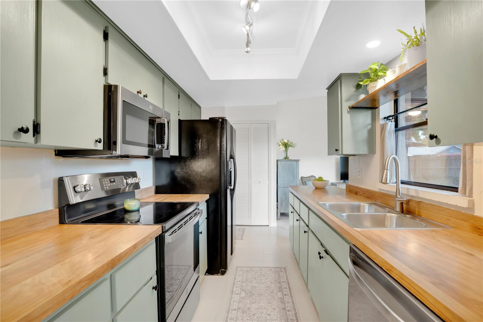 Image 11 of 38 For 1797 Pam Circle