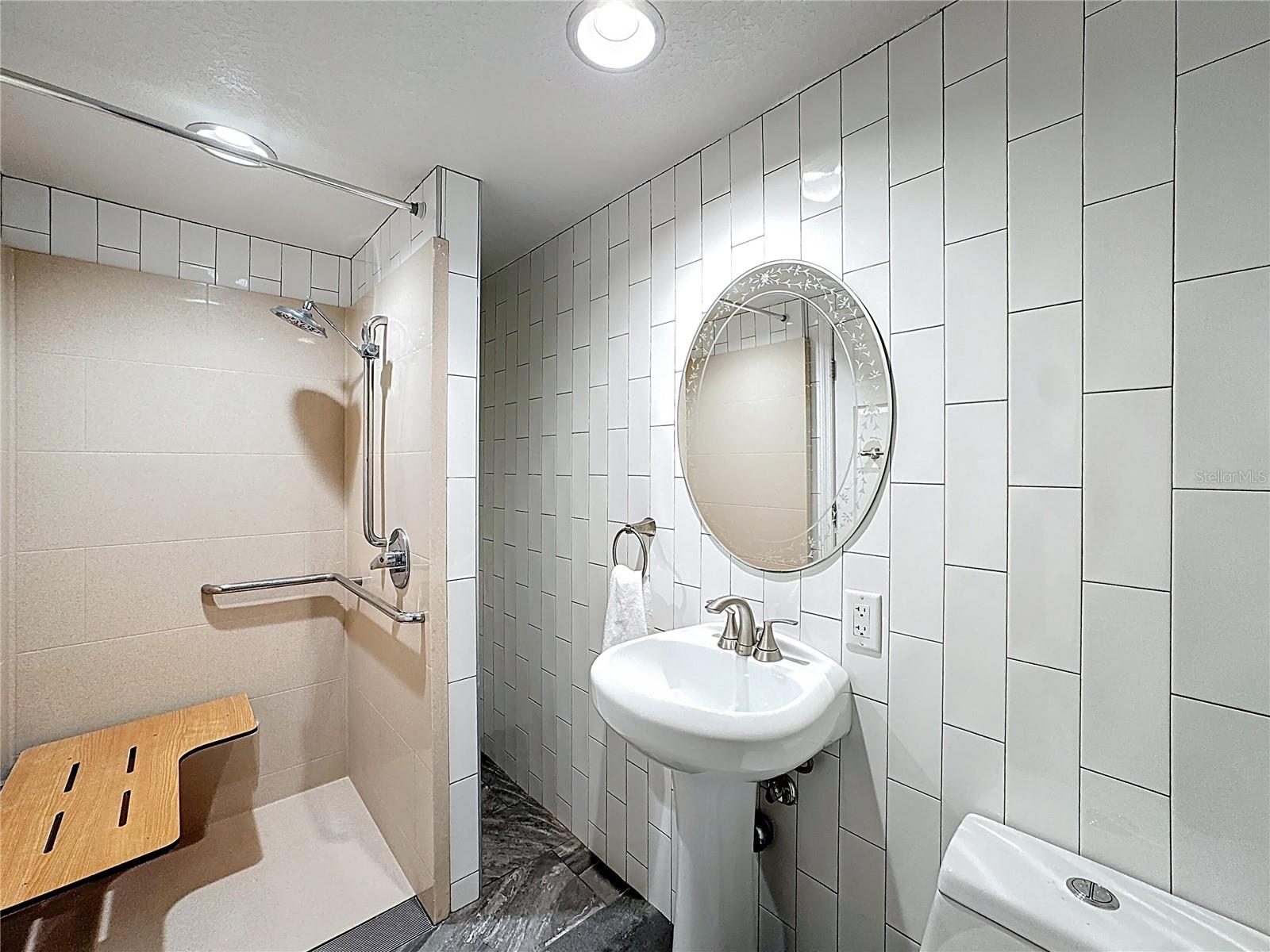 Image 13 of 78 For 1148 Grandview Street