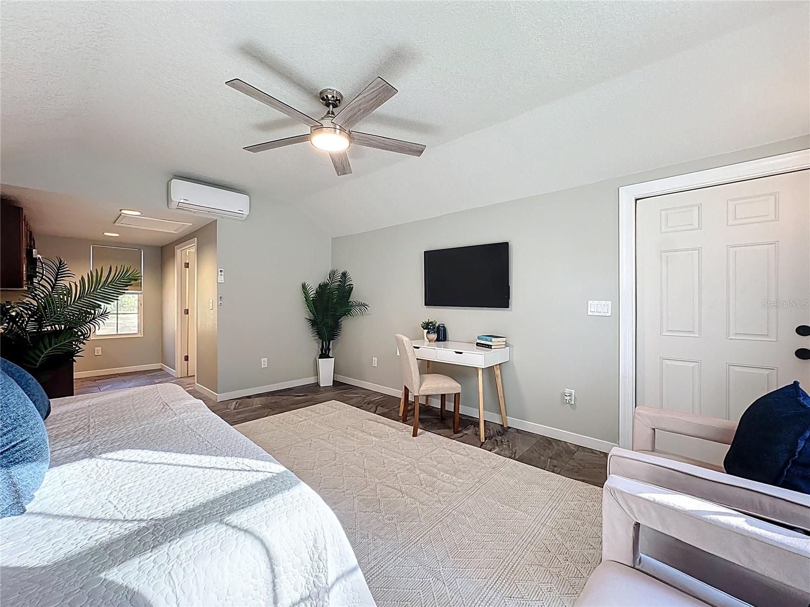 Image 15 of 78 For 1148 Grandview Street