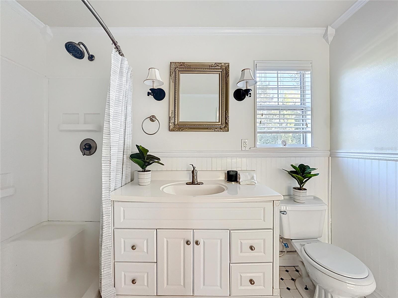 Image 25 of 78 For 1148 Grandview Street