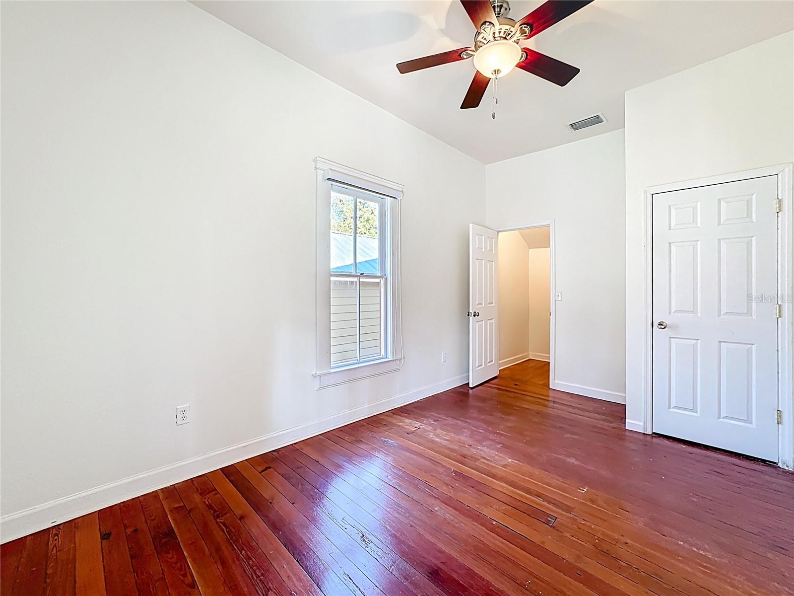 Image 45 of 78 For 1148 Grandview Street