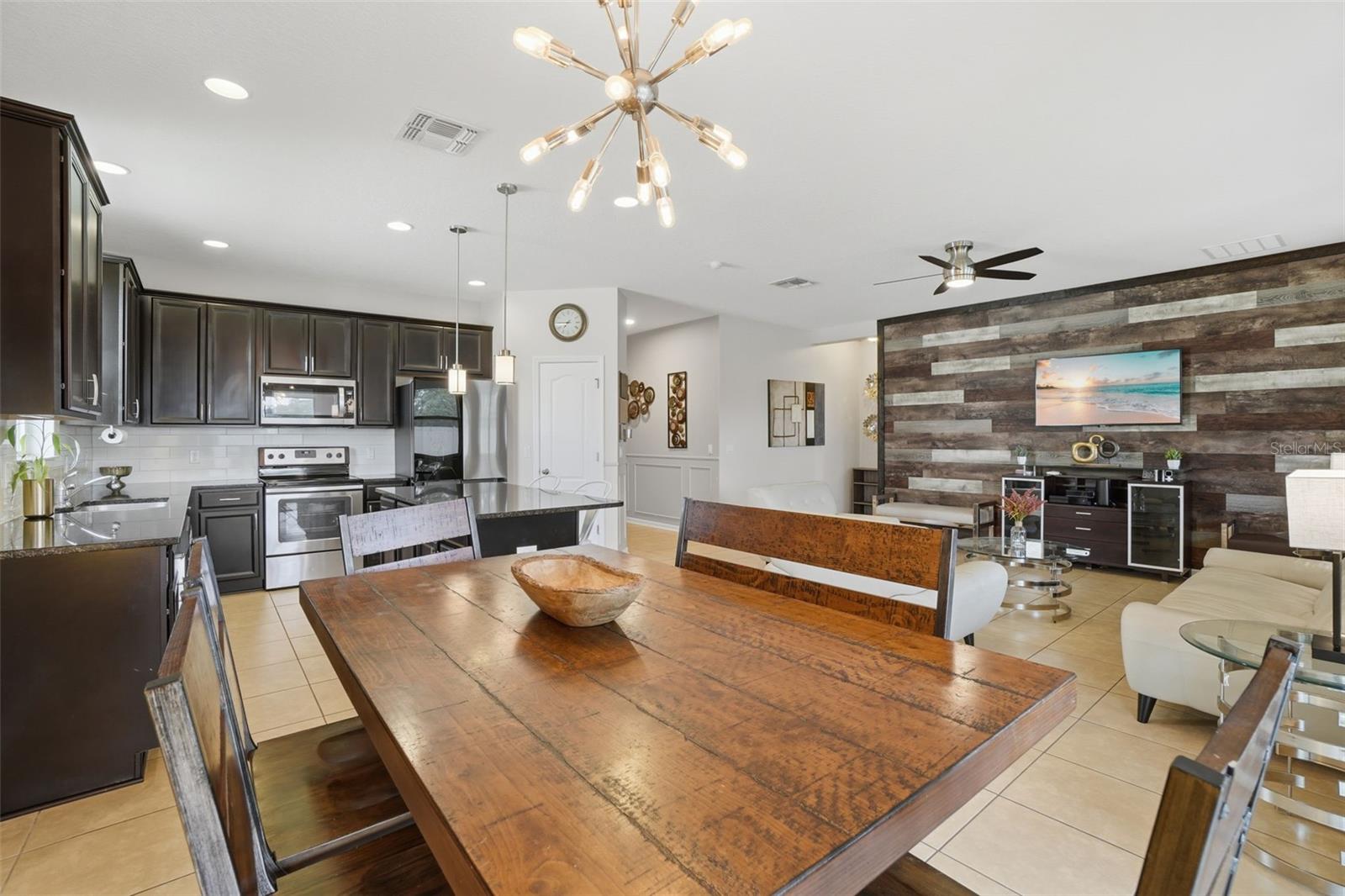 Image 15 of 35 For 3933 Wind Dancer Circle