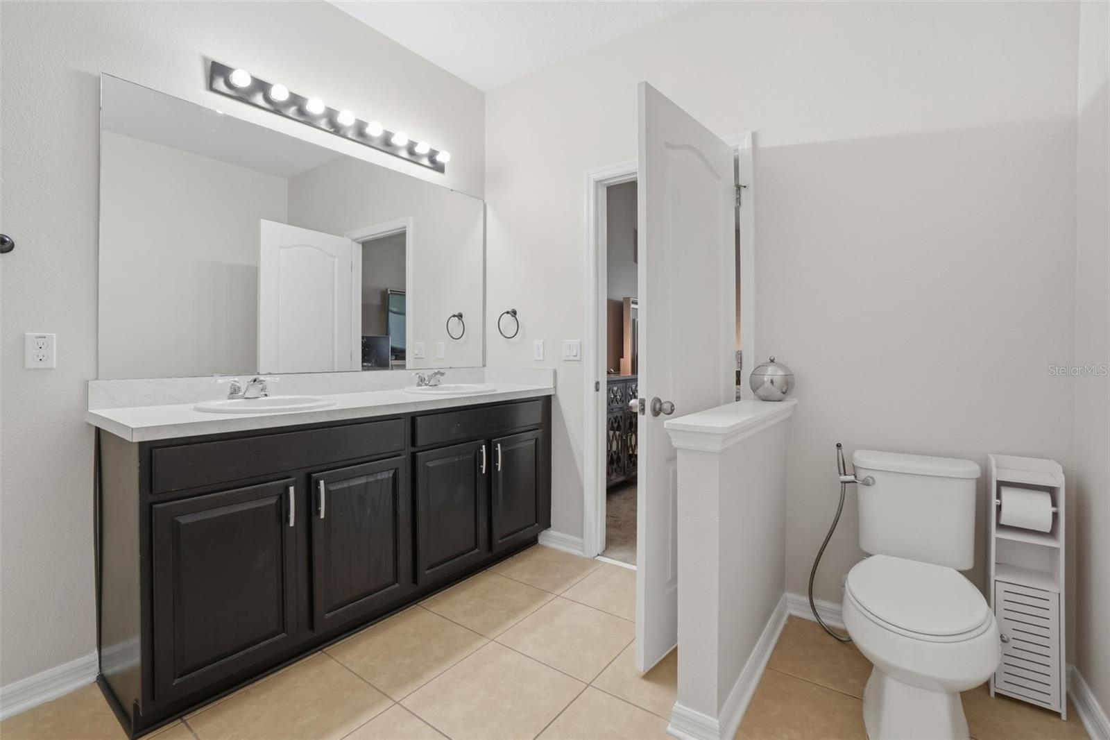 Image 20 of 35 For 3933 Wind Dancer Circle