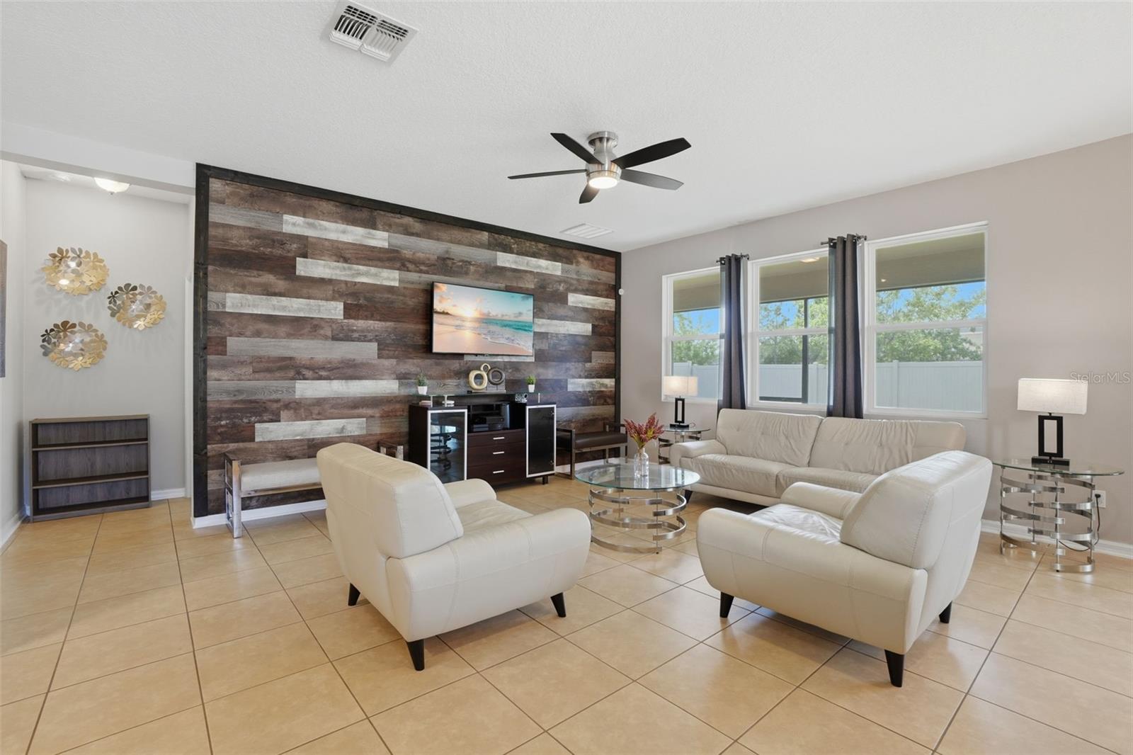 Image 7 of 35 For 3933 Wind Dancer Circle