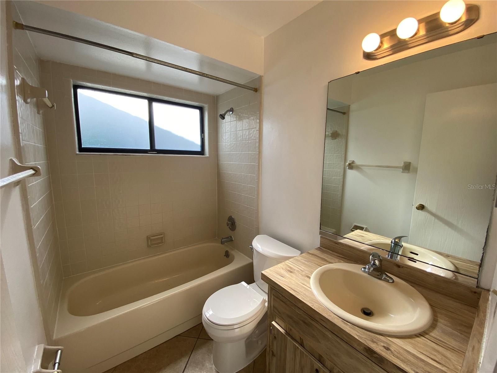 Image 12 of 16 For 1441 Bridlebrook Drive