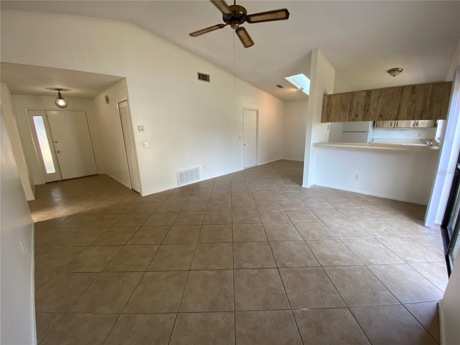 Image 3 of 16 For 1441 Bridlebrook Drive