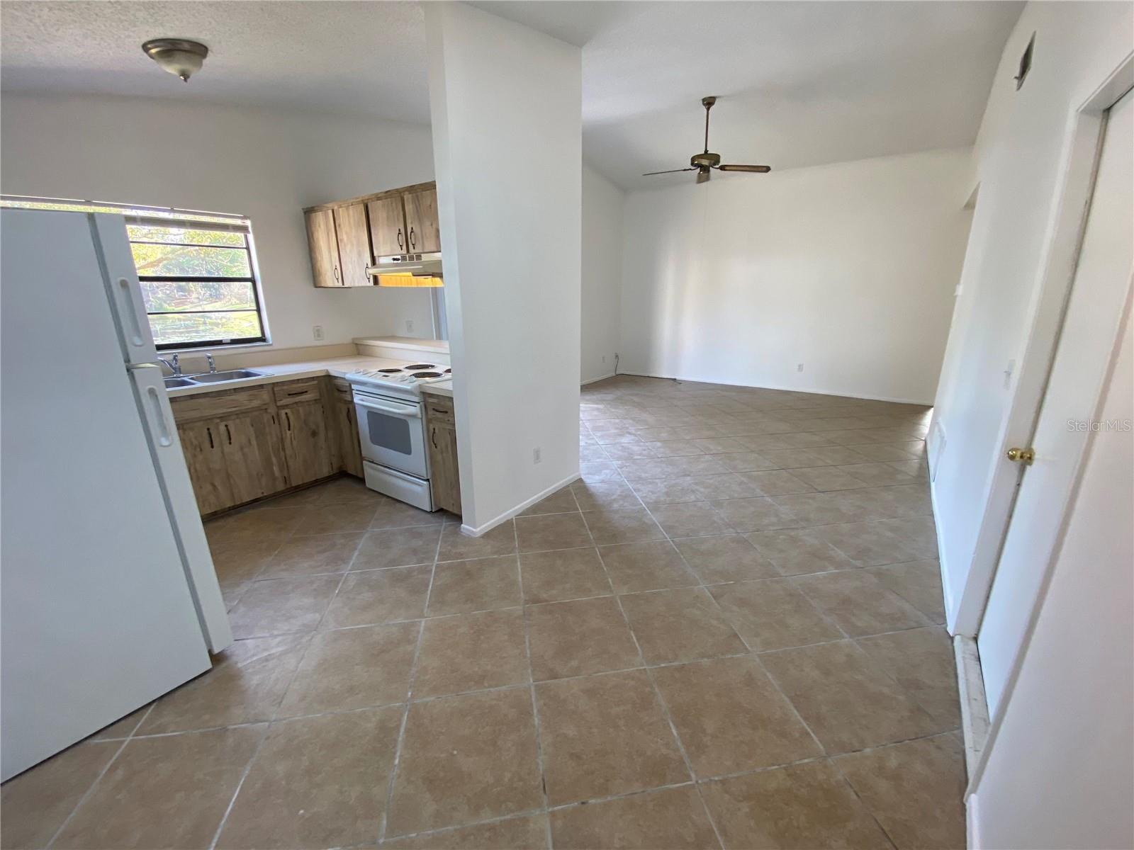 Image 4 of 16 For 1441 Bridlebrook Drive