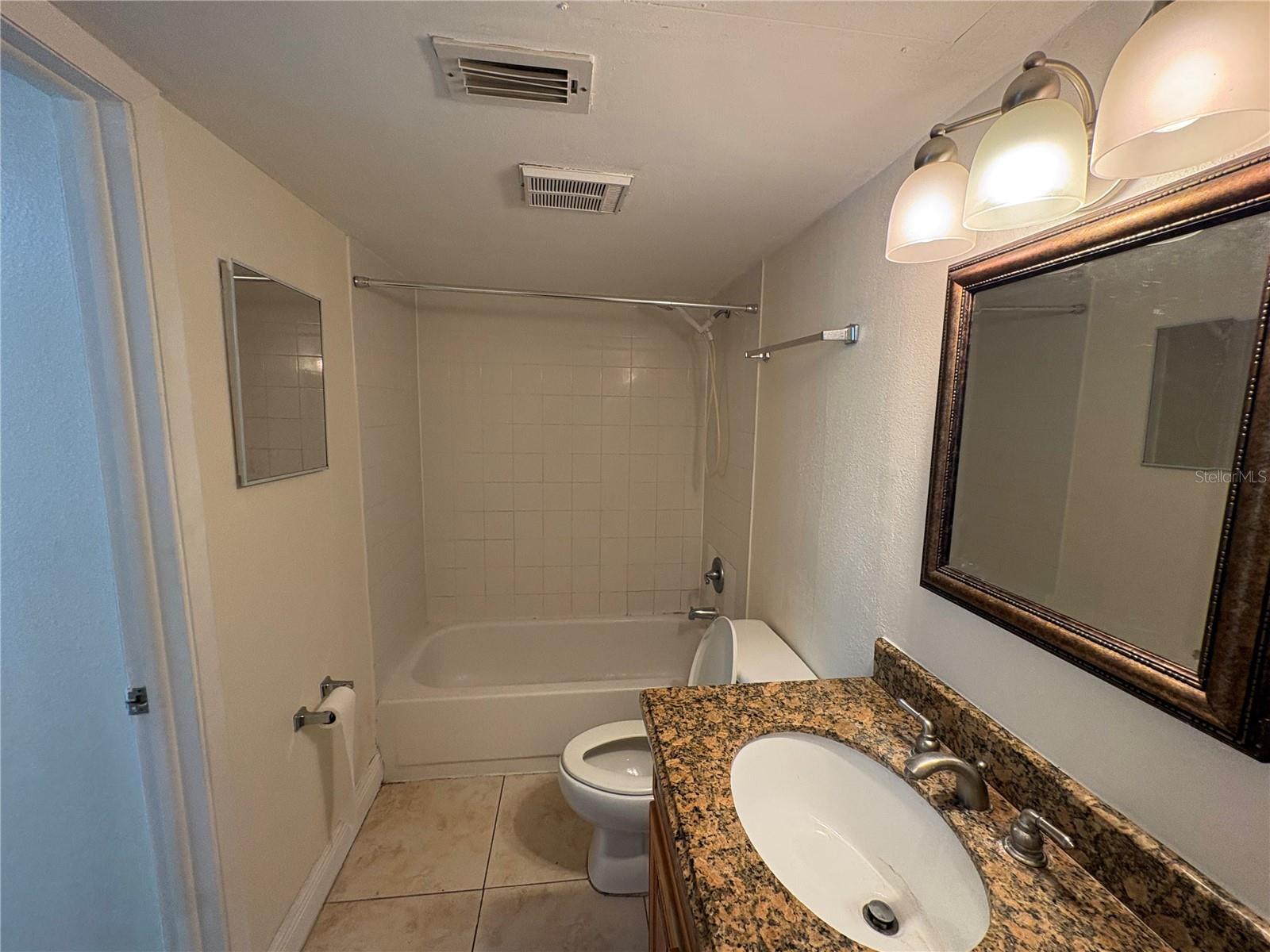 Image 7 of 8 For 1964 Lake Atriums Circle 174