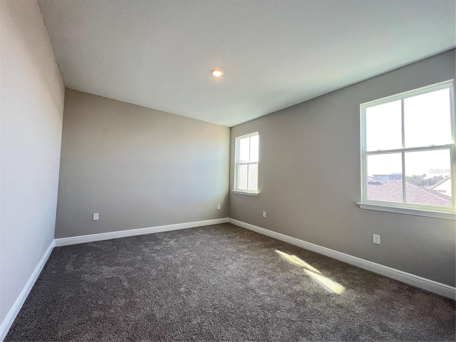 Image 11 of 13 For 10552 Pearson Ave