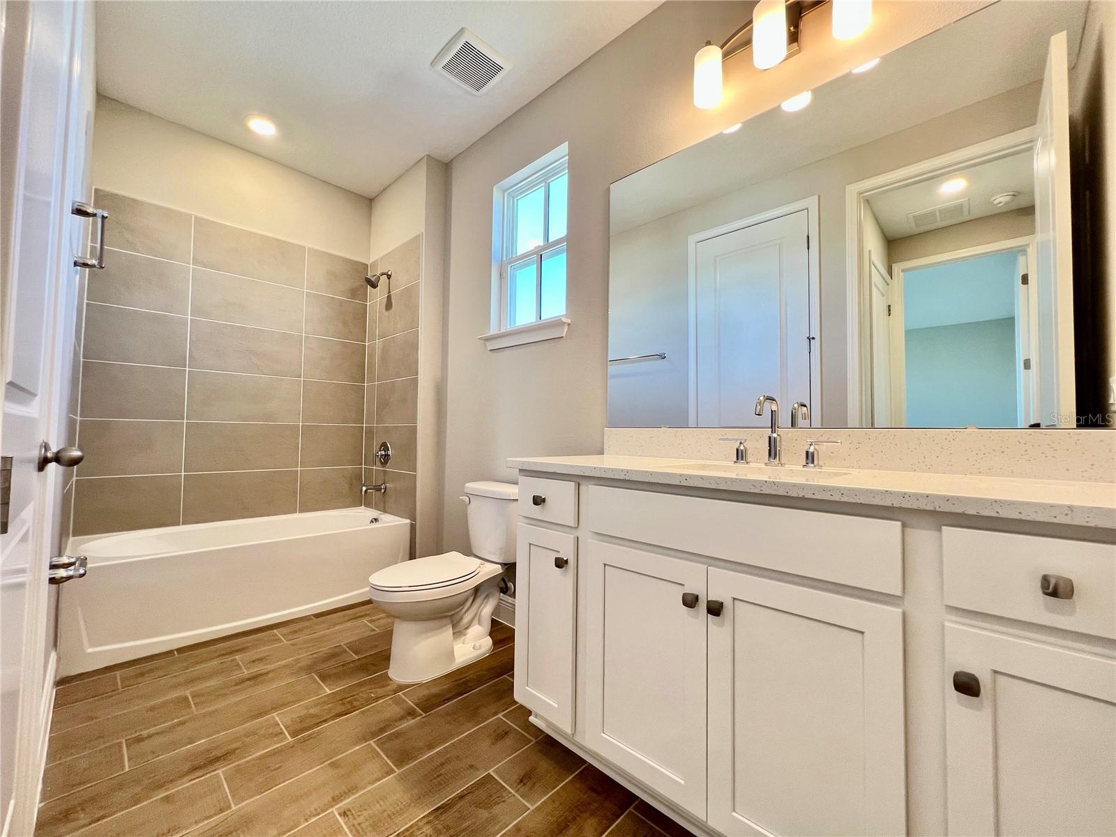 Image 13 of 13 For 10552 Pearson Ave