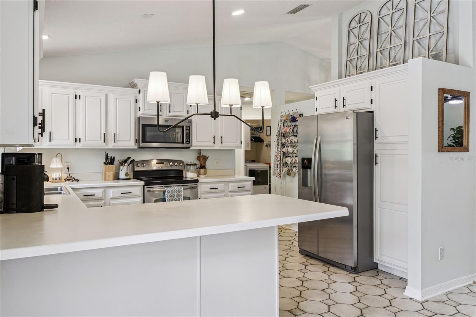 Image 14 of 62 For 431 Meander Drive