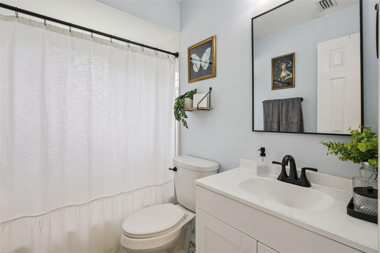 Image 24 of 62 For 431 Meander Drive