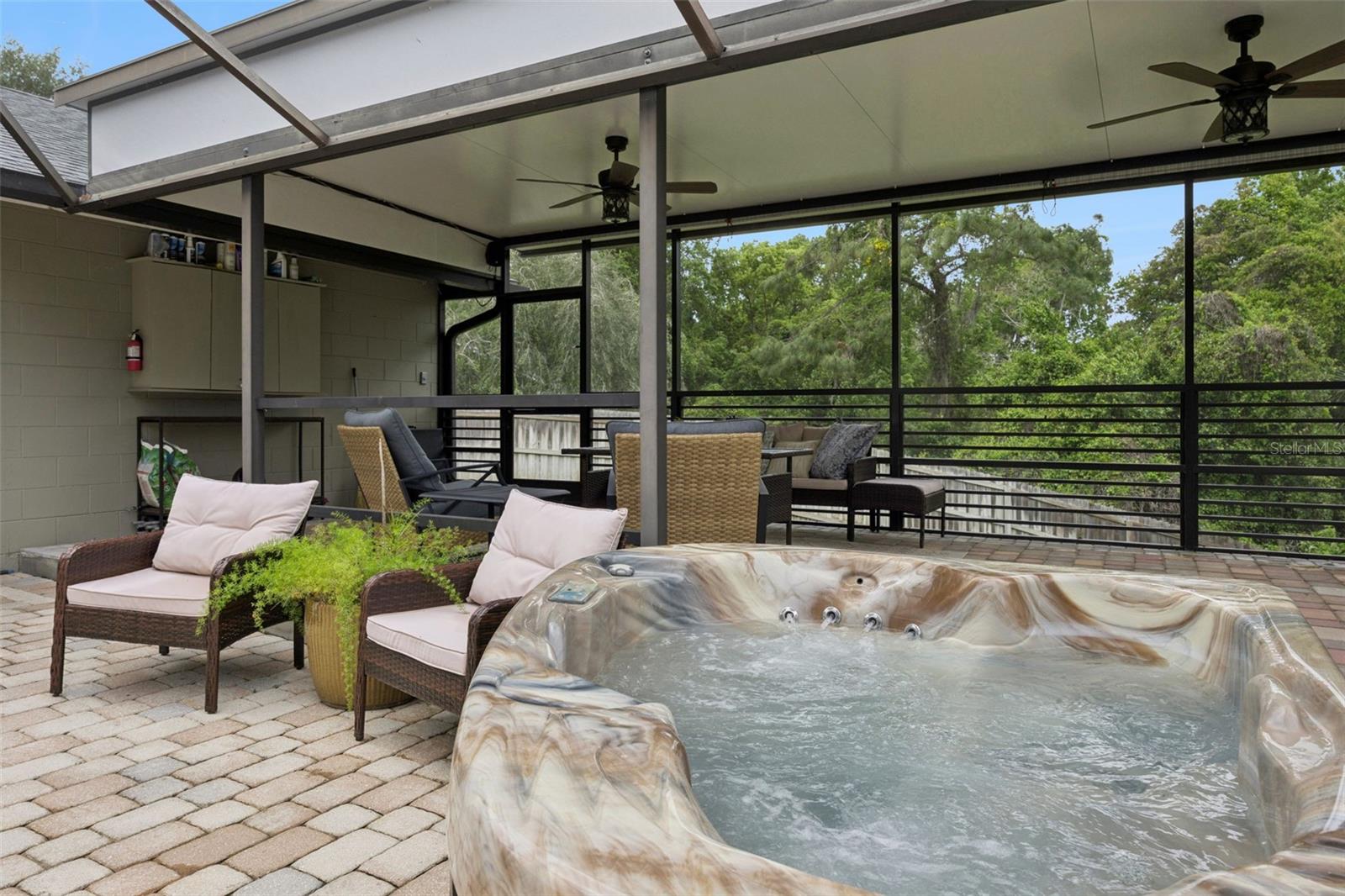 Image 29 of 62 For 431 Meander Drive