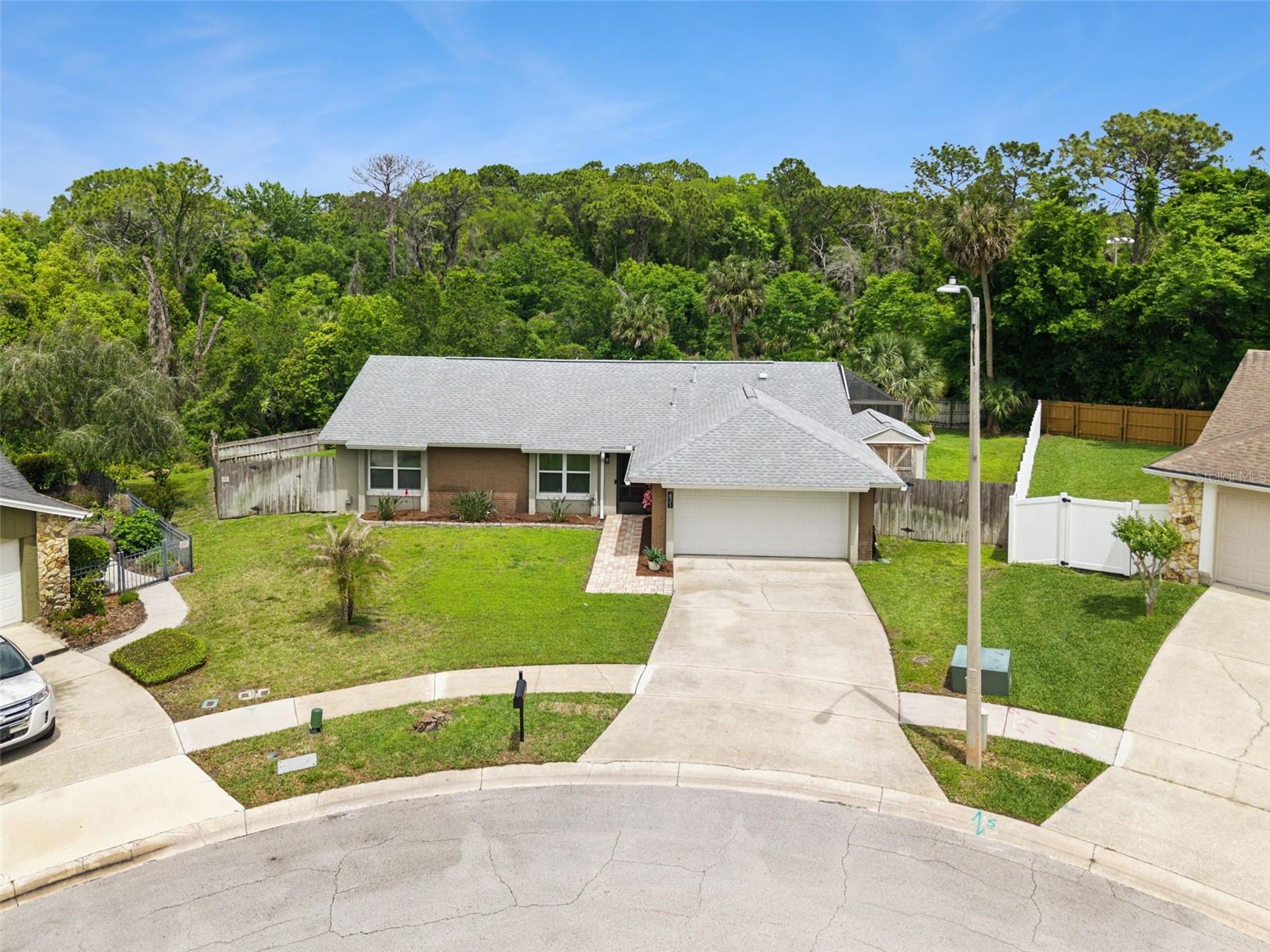 Image 40 of 62 For 431 Meander Drive