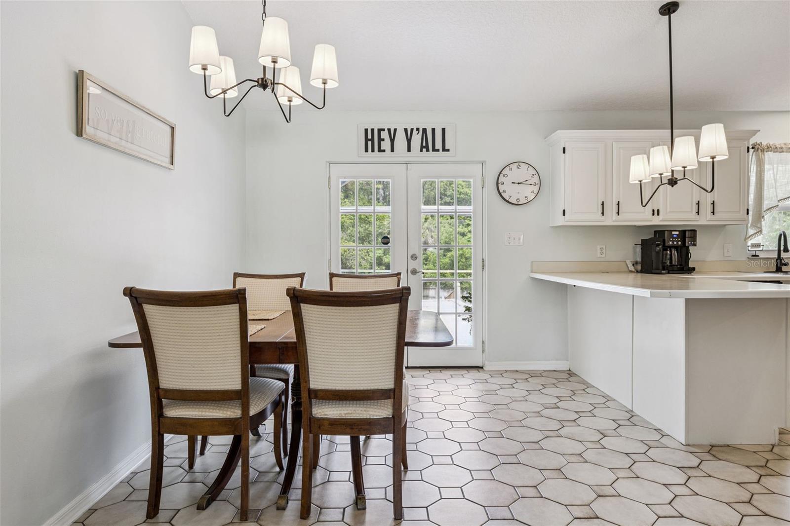 Image 8 of 62 For 431 Meander Drive