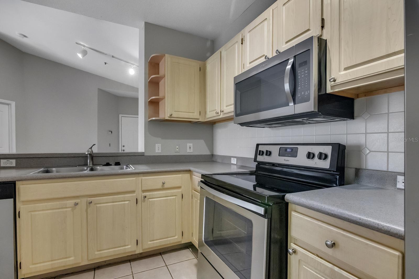 Image 8 of 29 For 2705 Maitland Crossing Way 303