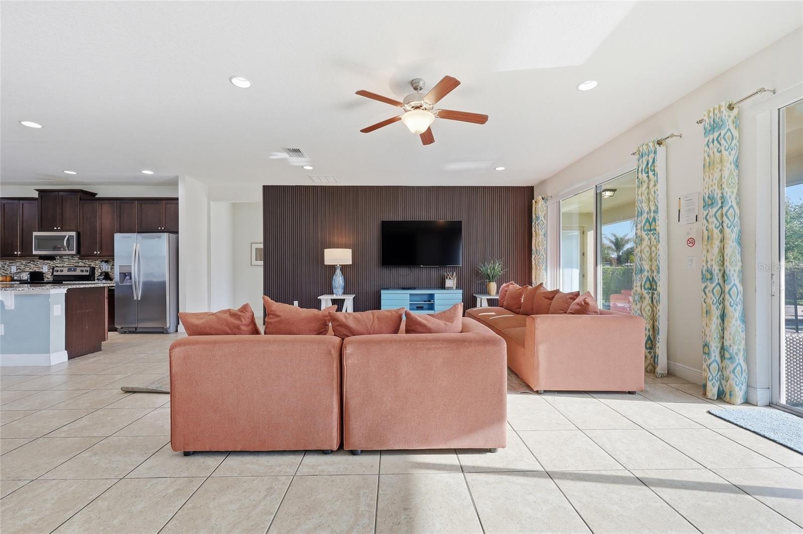 Image 25 of 80 For 7723 Graben Street