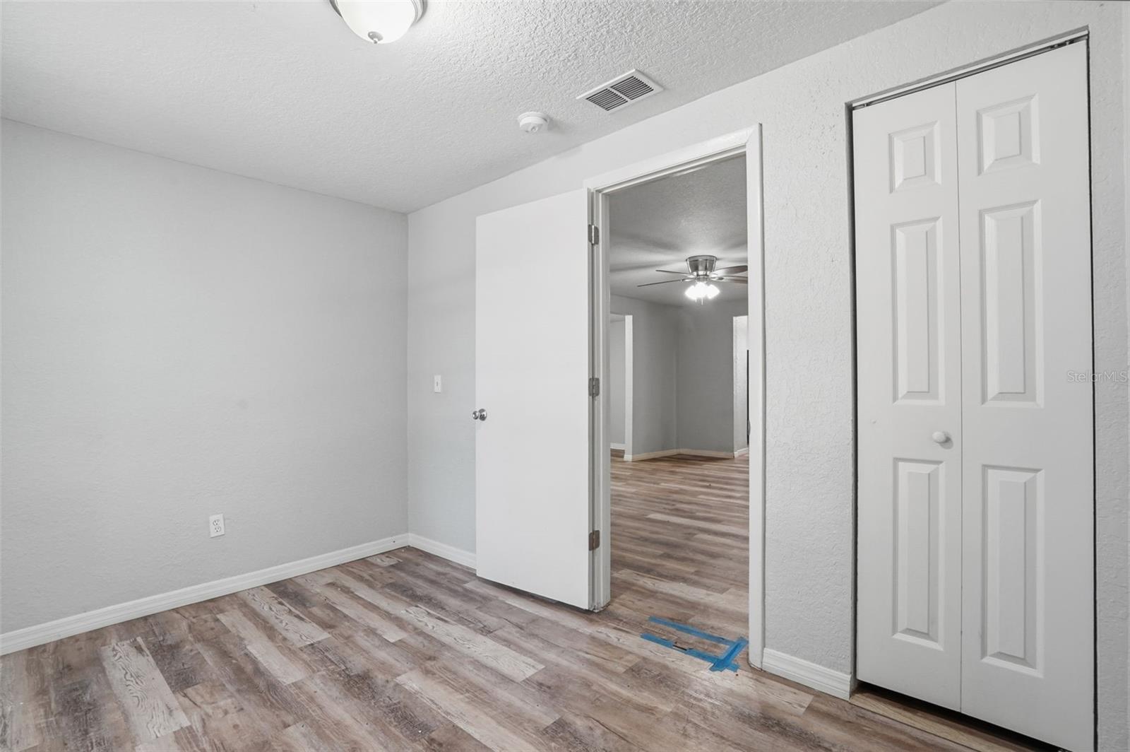 Listing photo id 19 for 2717 13th Avenue S