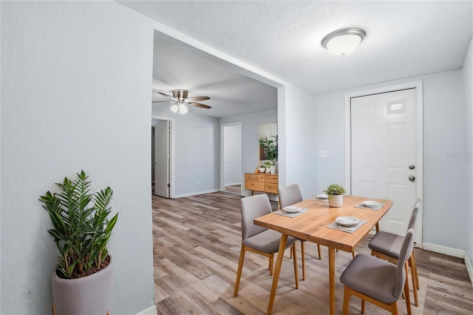 Listing photo id 1 for 2717 13th Avenue S