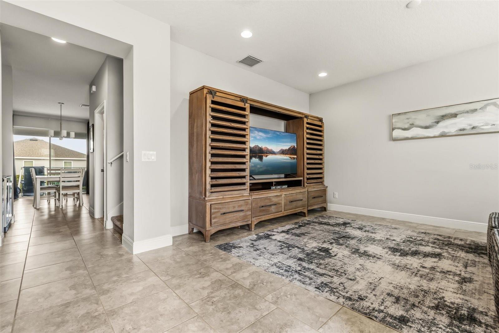 Image 4 of 56 For 9800 Late Way