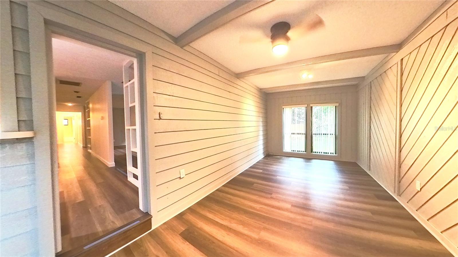 Image 14 of 35 For 4033 Yacht Court