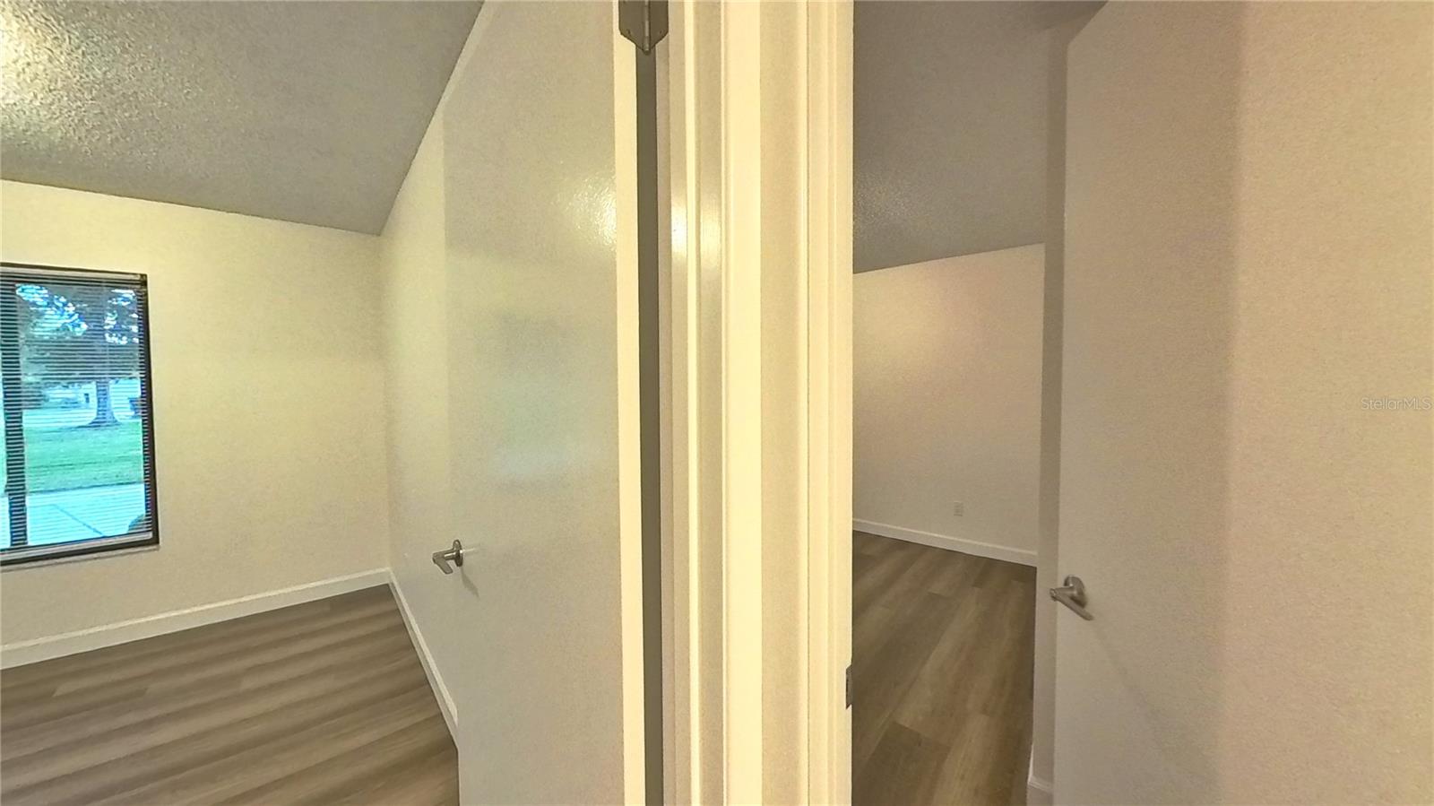 Image 27 of 35 For 4033 Yacht Court