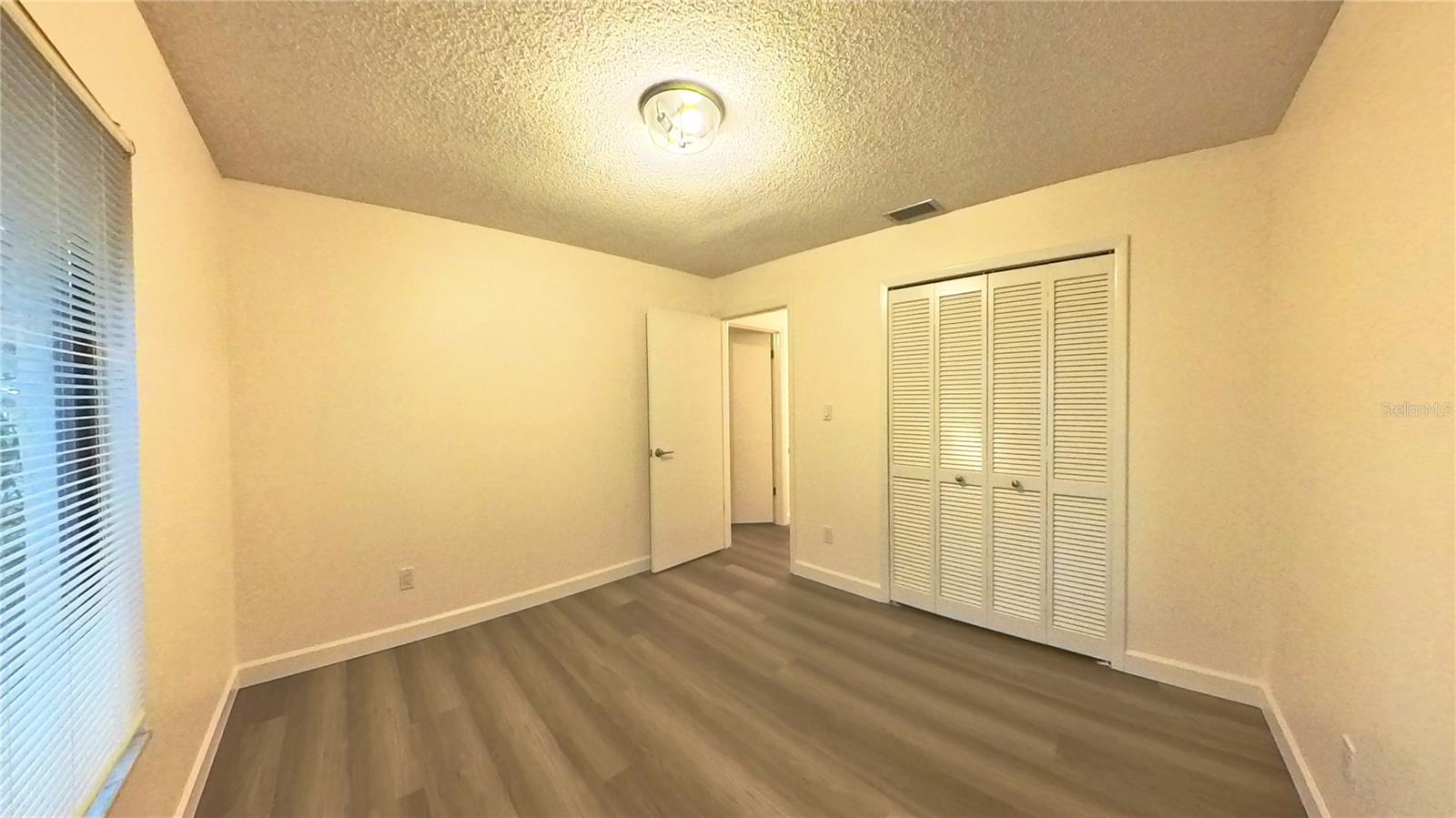 Image 29 of 35 For 4033 Yacht Court