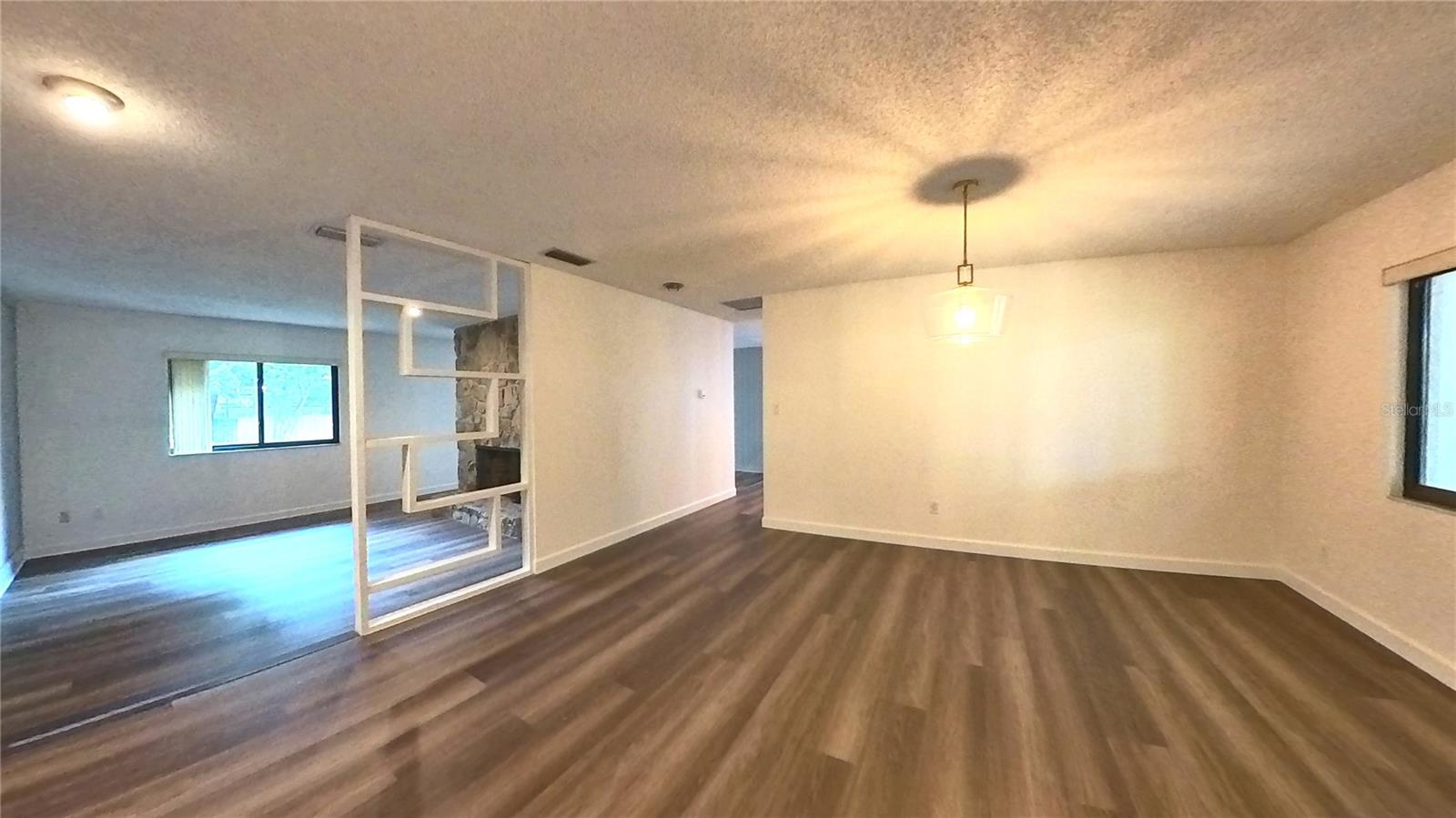 Image 5 of 35 For 4033 Yacht Court