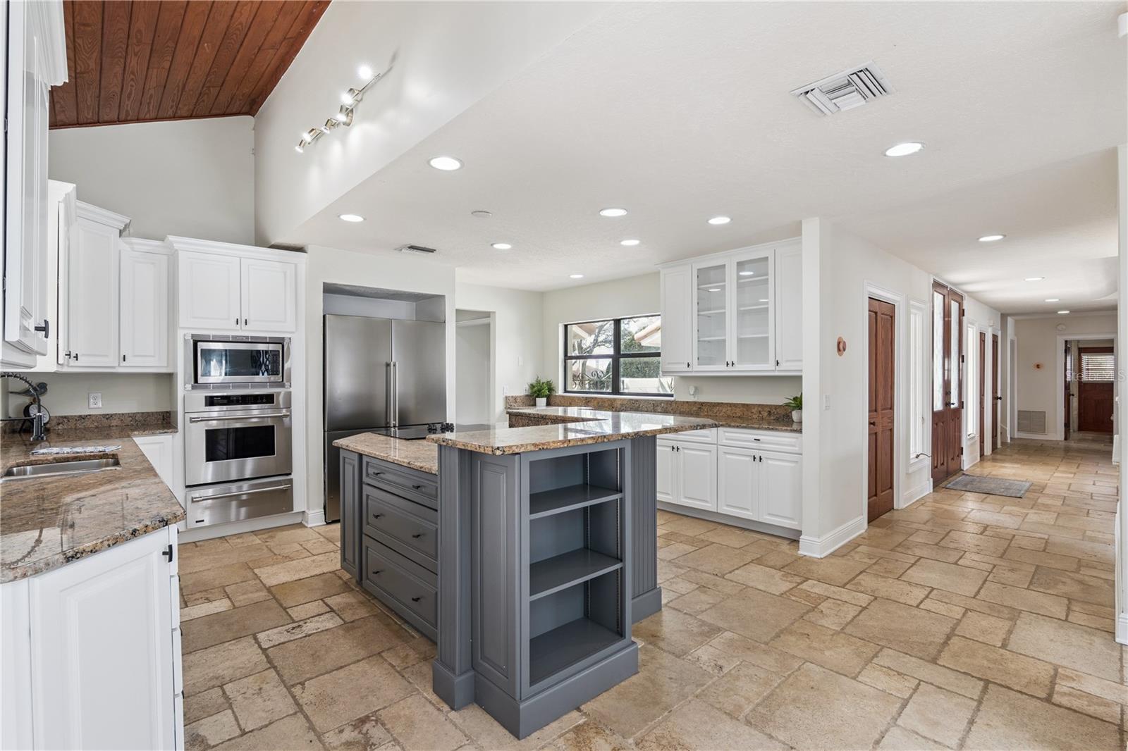 Image 15 of 71 For 629 Mariner Way