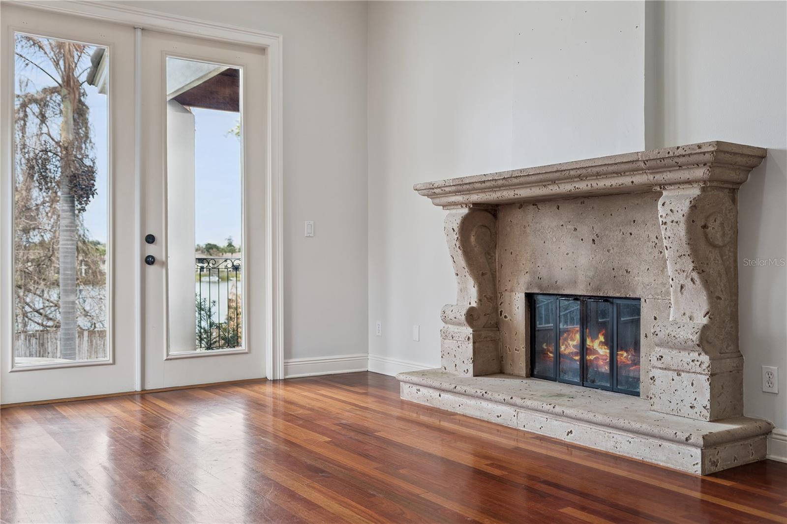 Image 25 of 71 For 629 Mariner Way