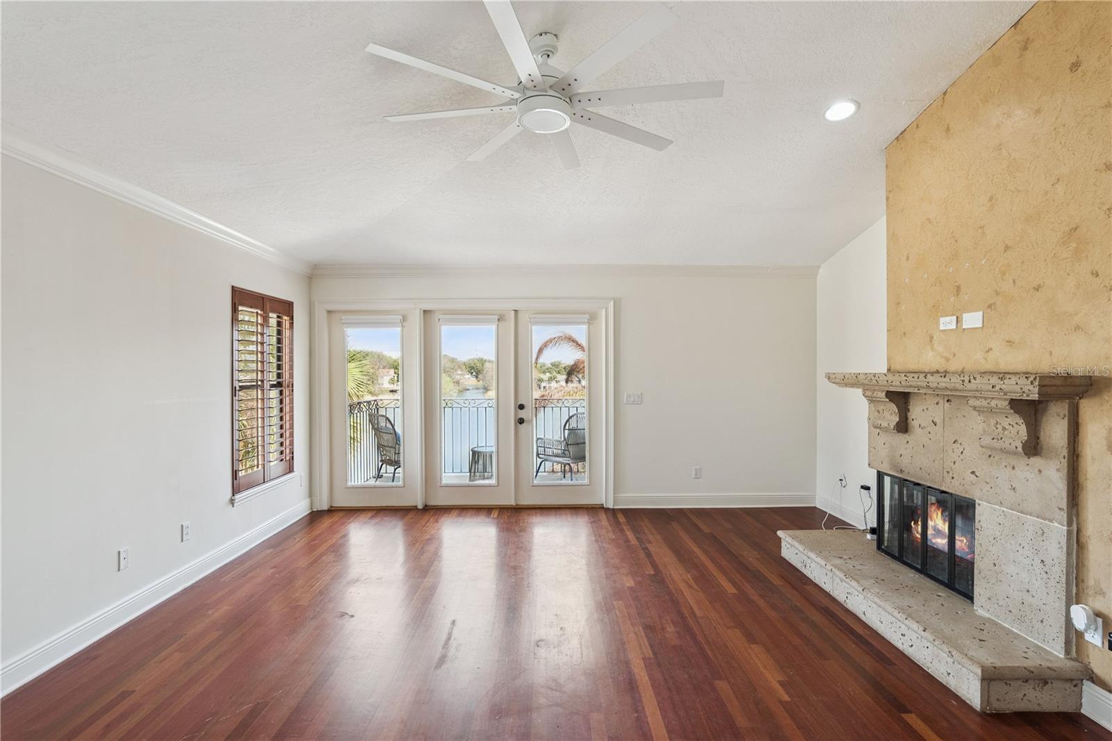 Image 34 of 71 For 629 Mariner Way