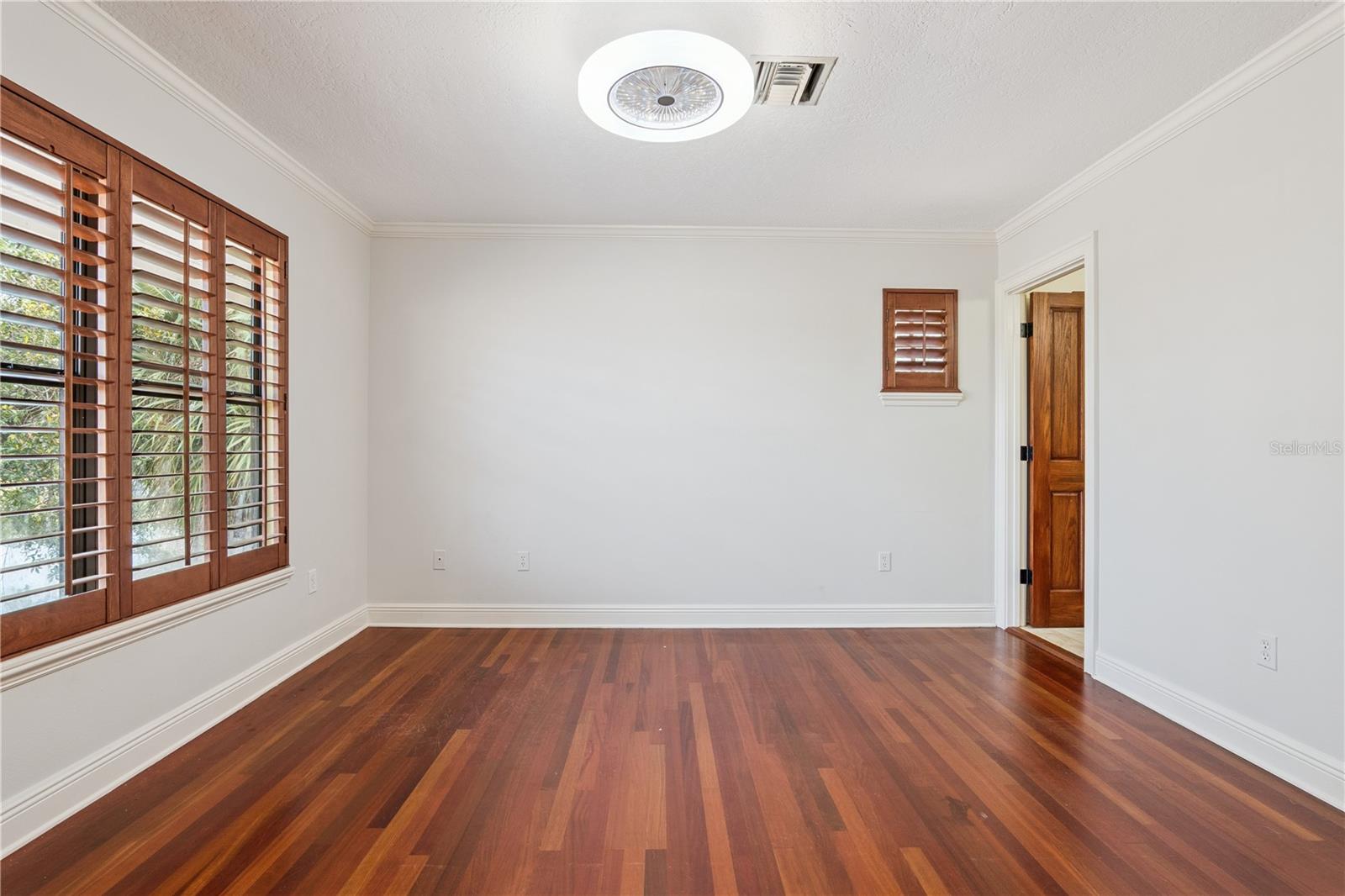 Image 44 of 71 For 629 Mariner Way