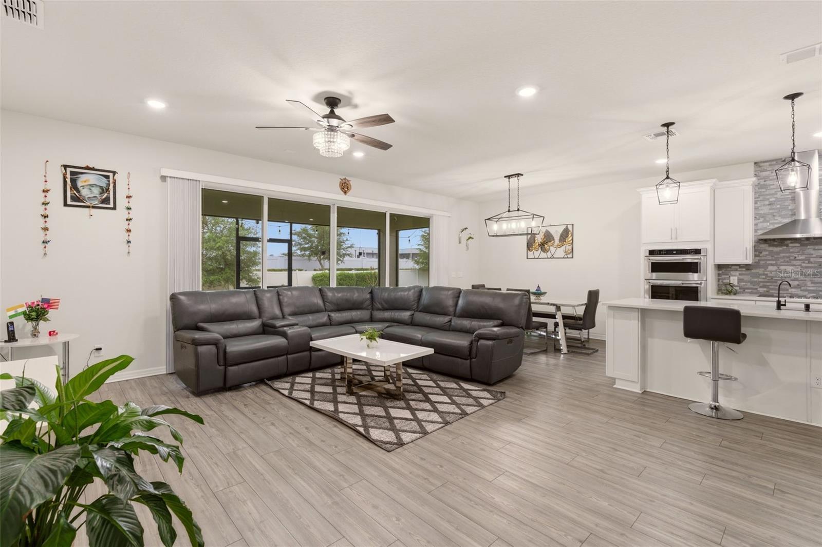 Image 14 of 34 For 4120 Rainfall Place