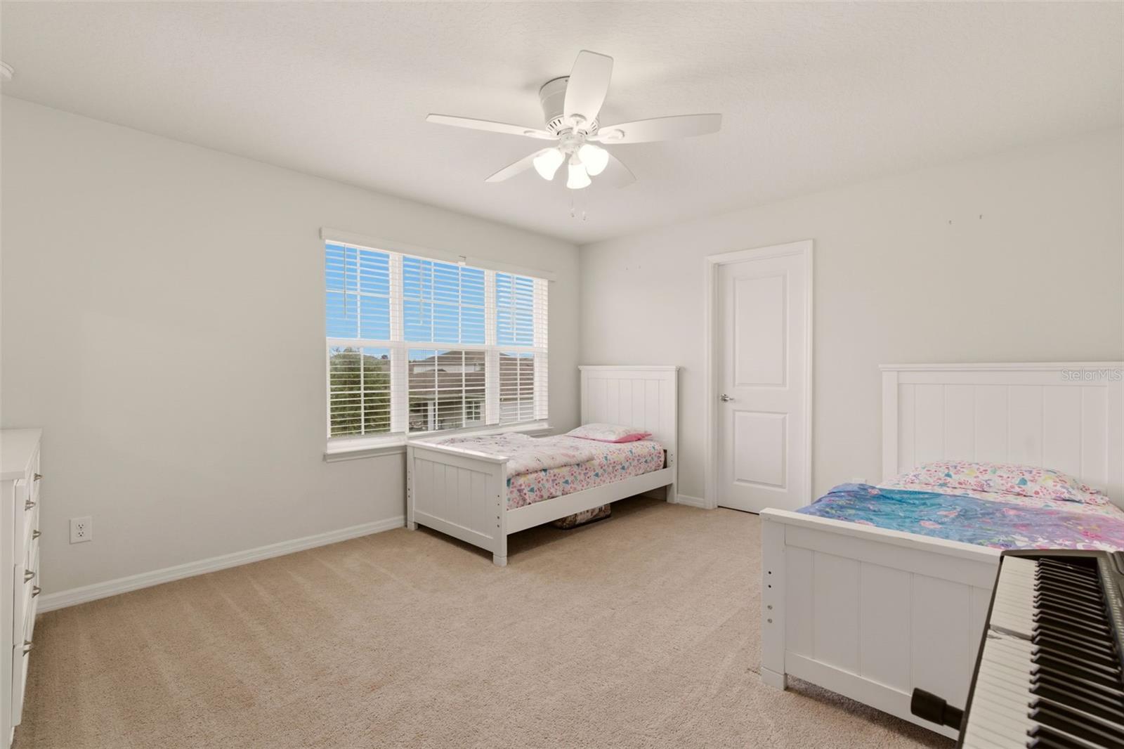 Image 31 of 34 For 4120 Rainfall Place