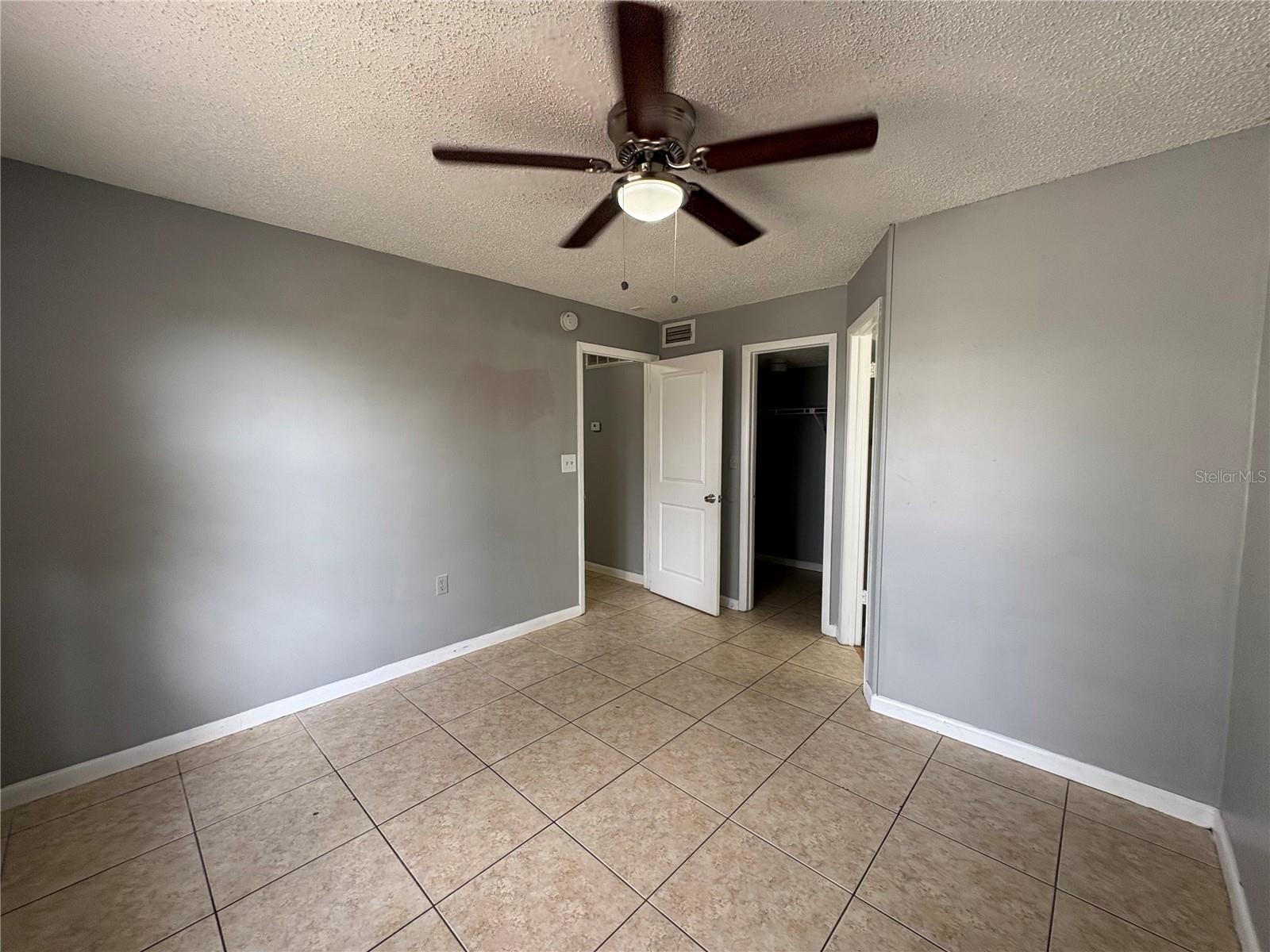 Image 10 of 12 For 1956 Lake Atriums Circle 148