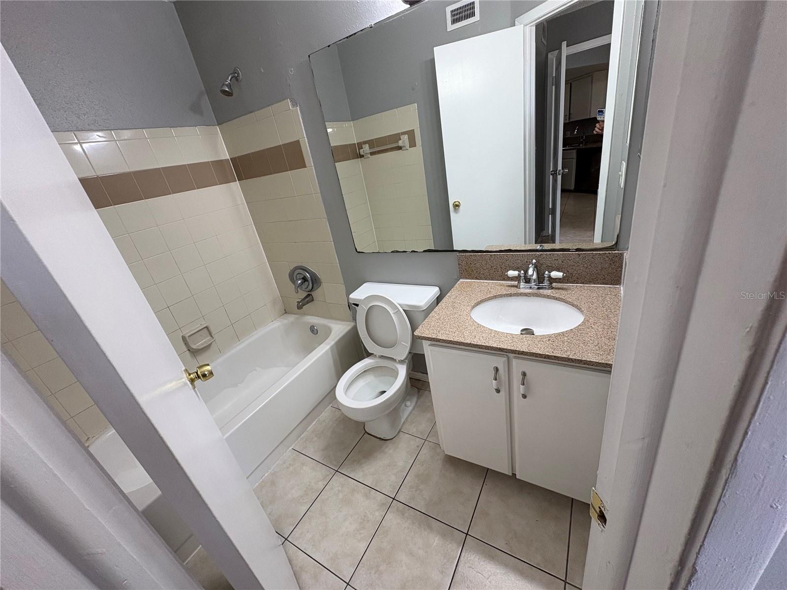 Image 12 of 12 For 1956 Lake Atriums Circle 148