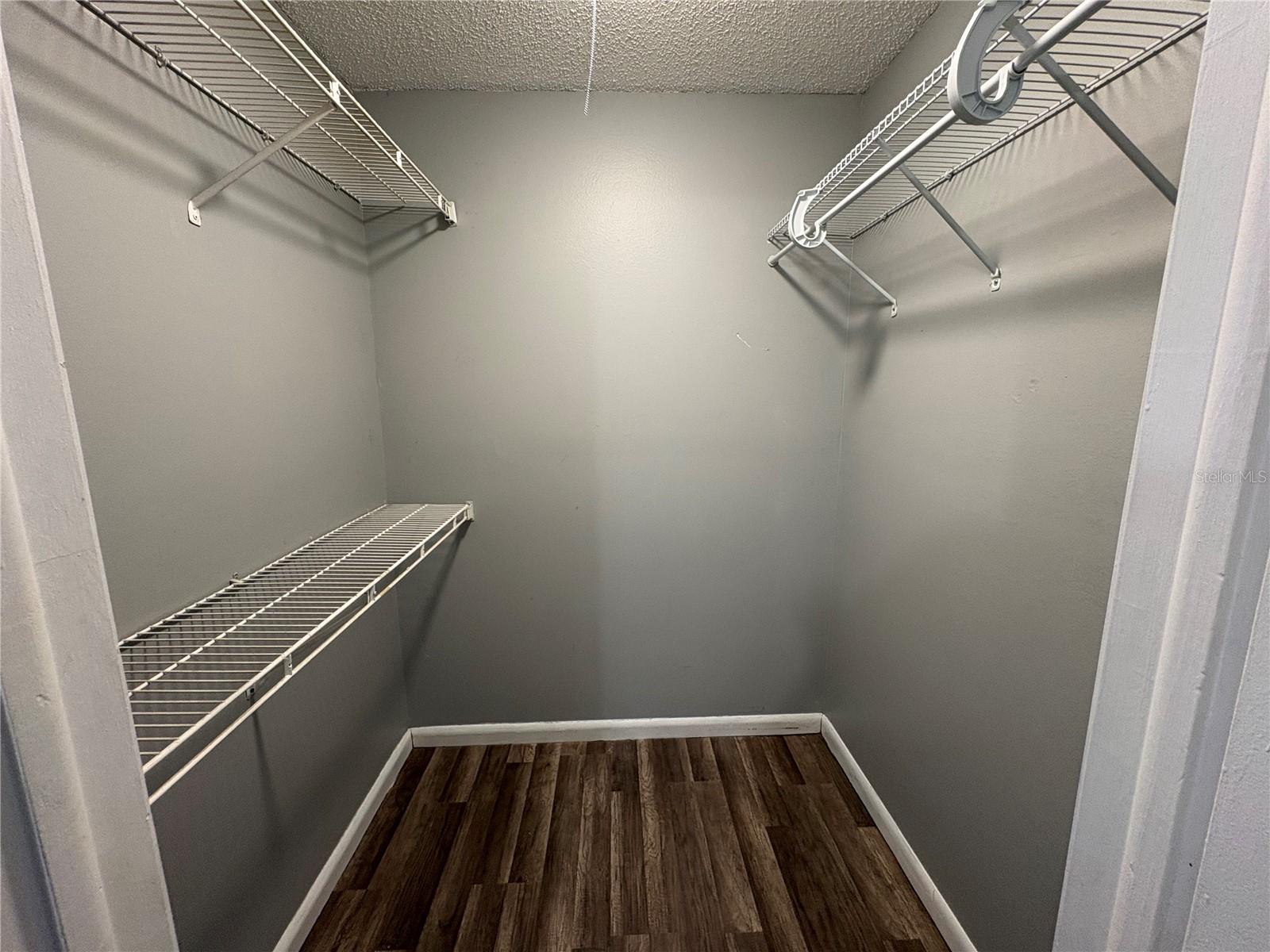 Image 6 of 12 For 1956 Lake Atriums Circle 148